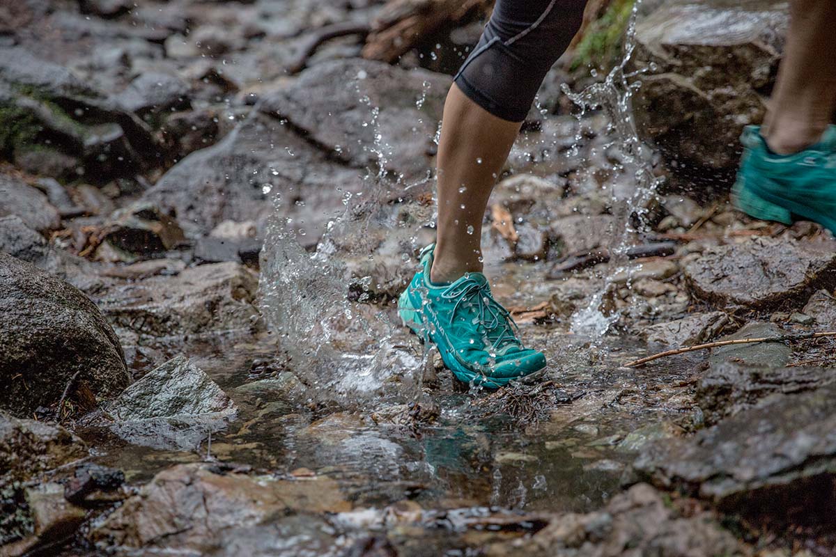 trail running water shoes