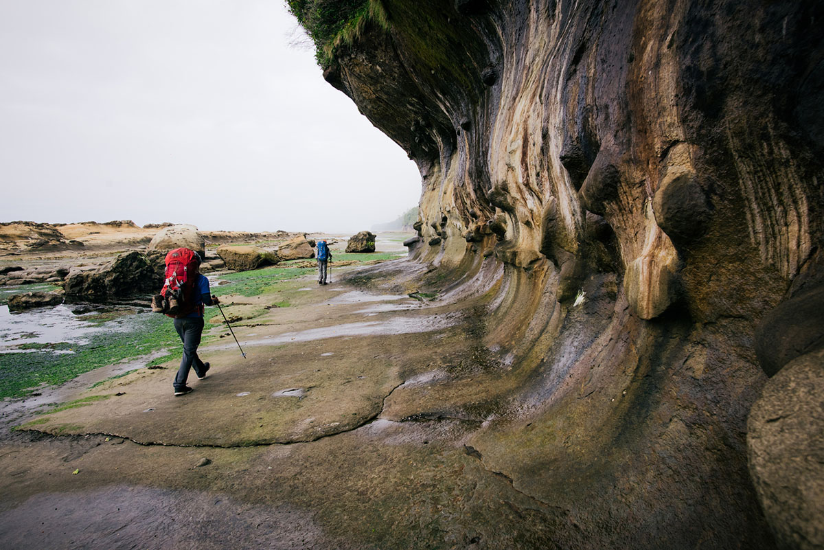 West Coast Trail (rocky shoreline)