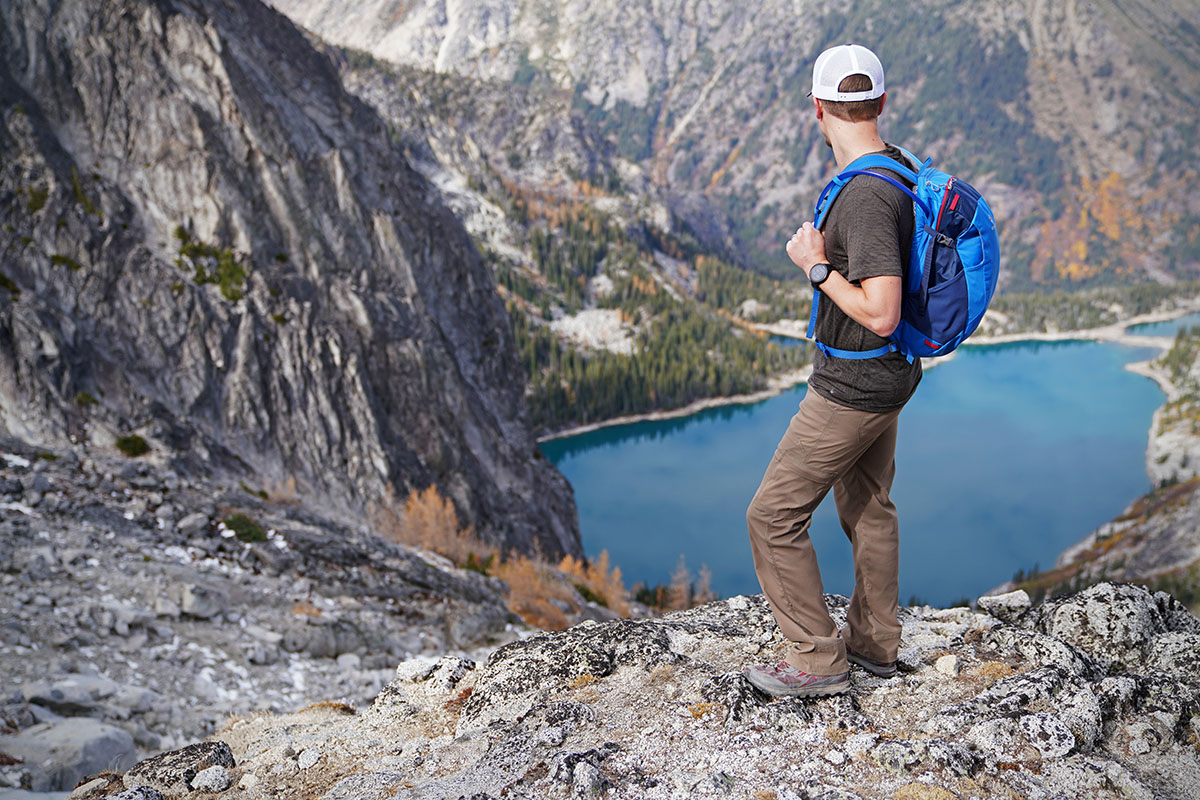 Altra Lone Peak 4 Mid RSM (overlooking lake)