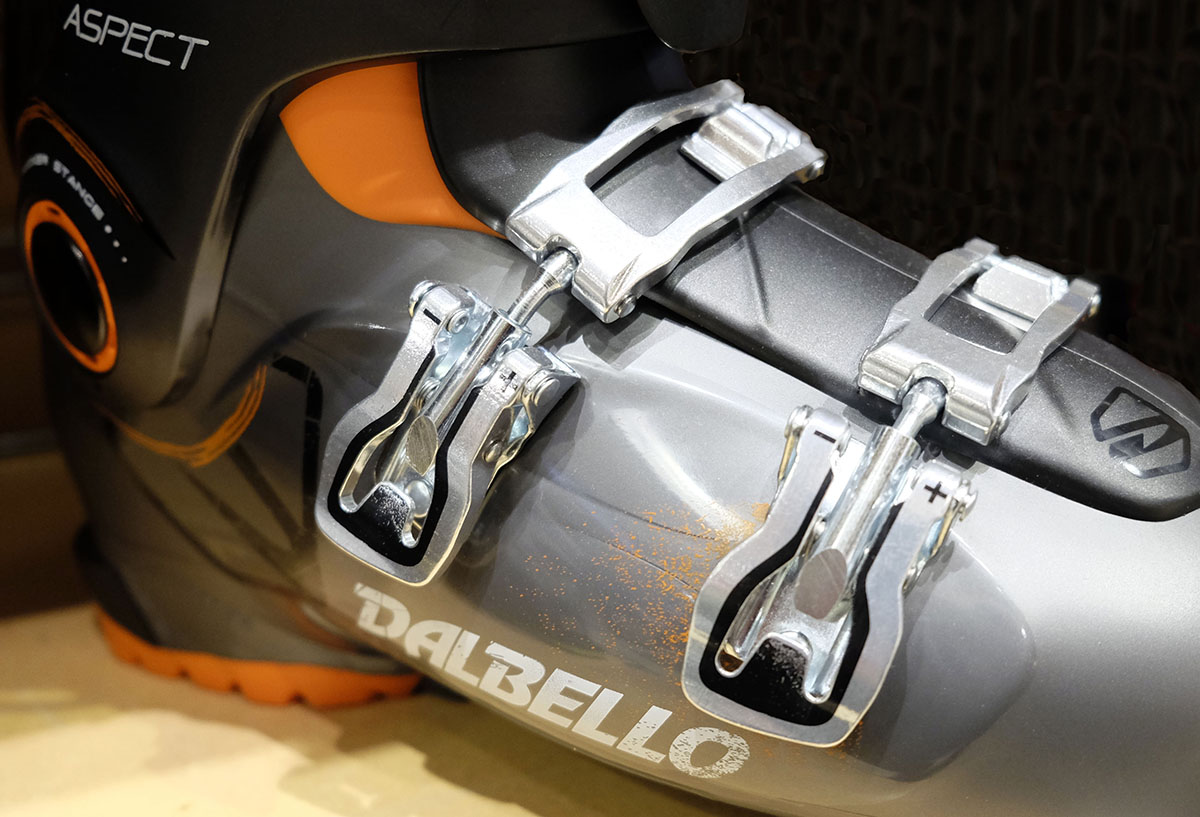 Beginner ski boot