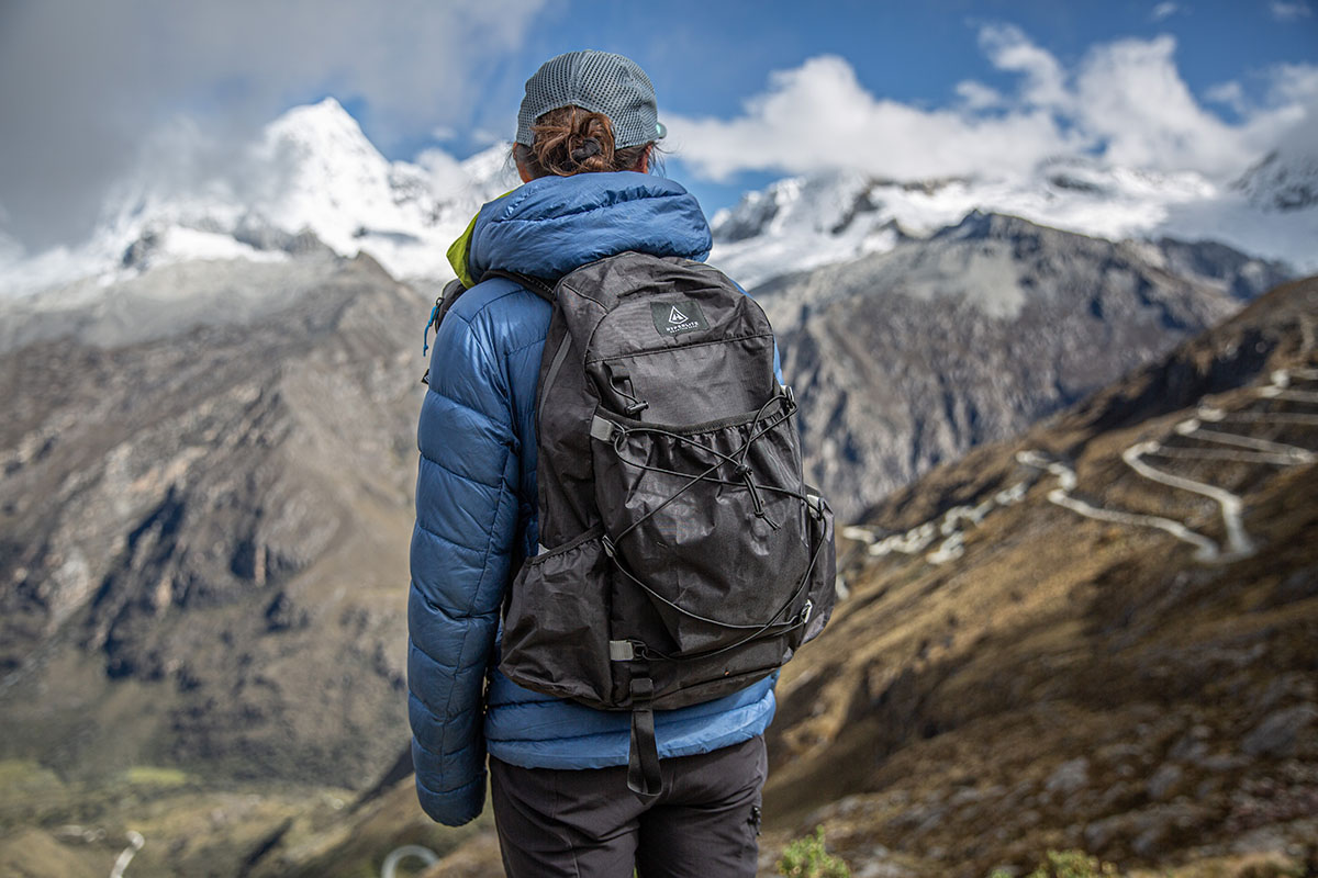 Drive By :: Hyperlite Mountain Gear Messenger Bag - Carryology - Exploring  better ways to carry