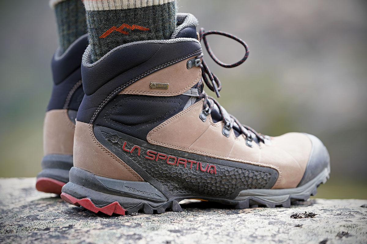 La Sportiva Nucleo High GTX hiking boot (side profile)