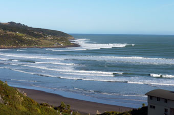 Manu Bay Surfing New Zealand