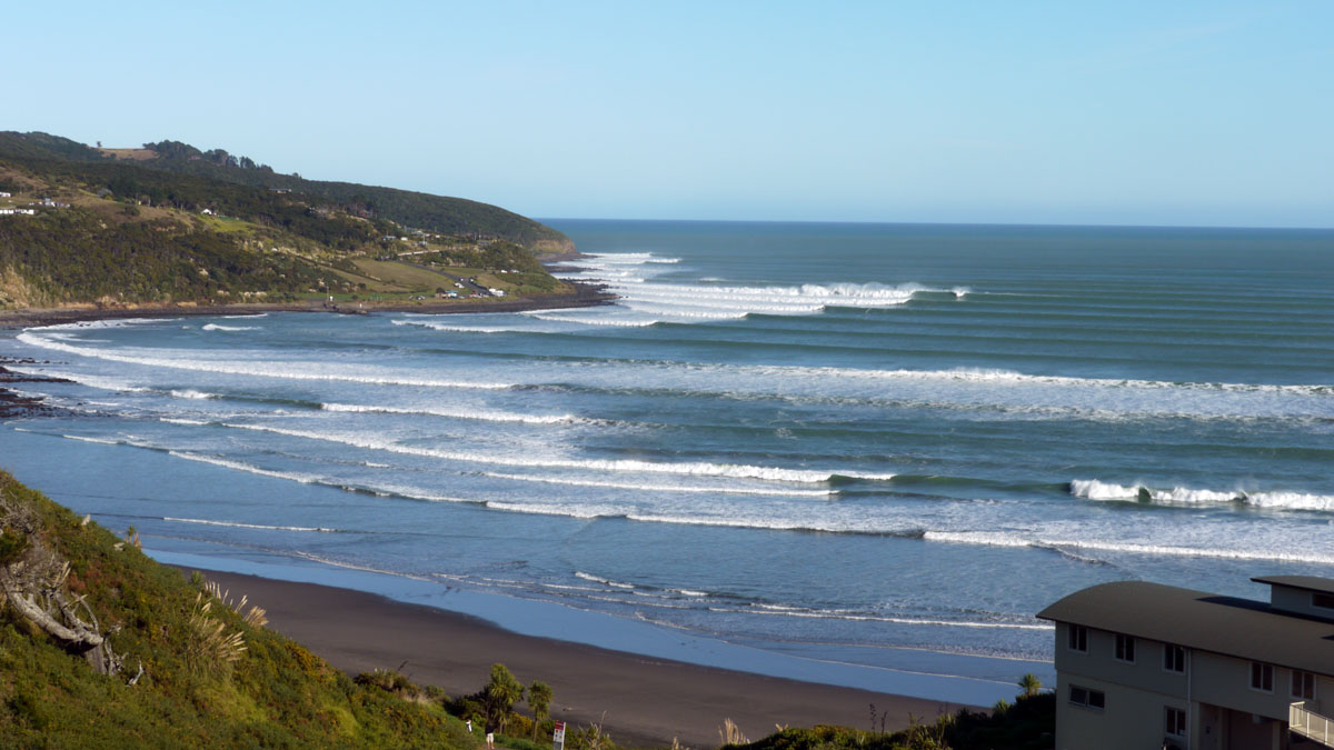 Manu Bay Surfing New Zealand