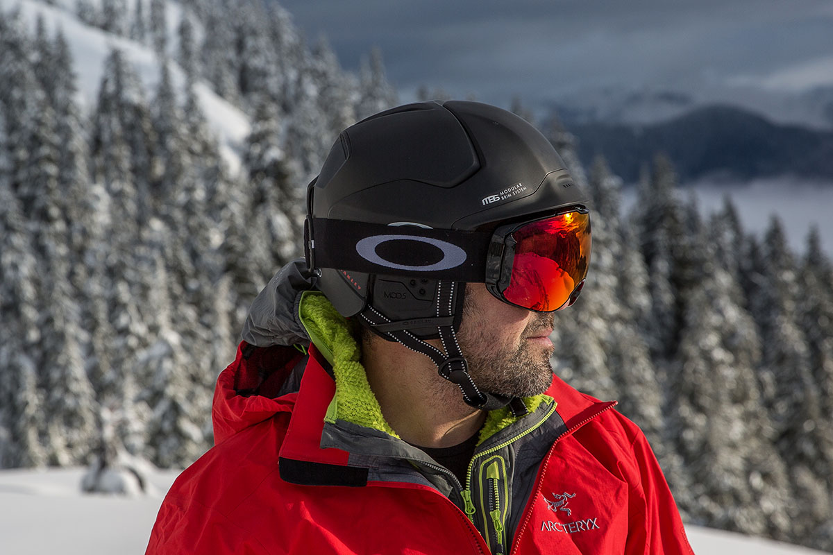 oakley mod5 factory pilot snow helmet