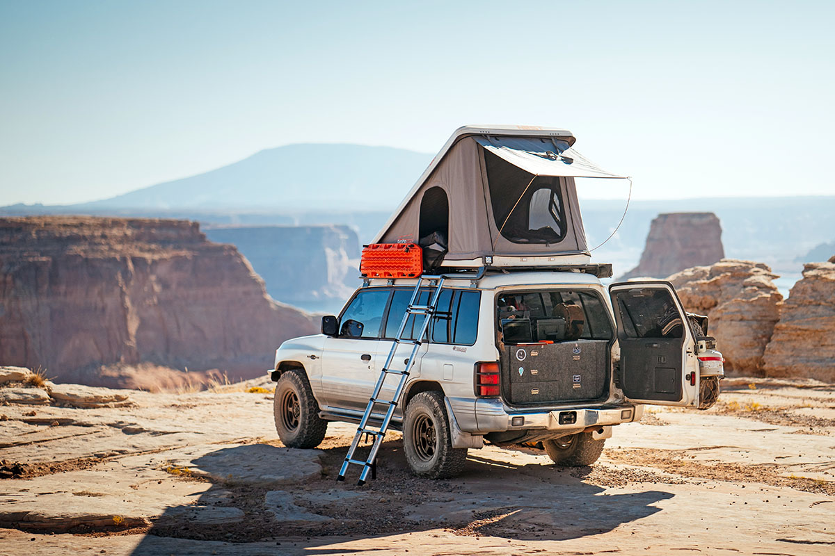 iKamper Skycamp 3.0 Mini Rooftop Tent: 2-Person 4-Season - Hike & Camp