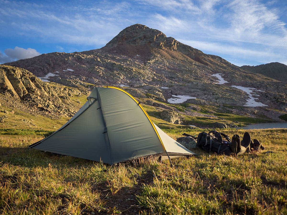 Tarptent Double Rainbow (mountain backdrop)