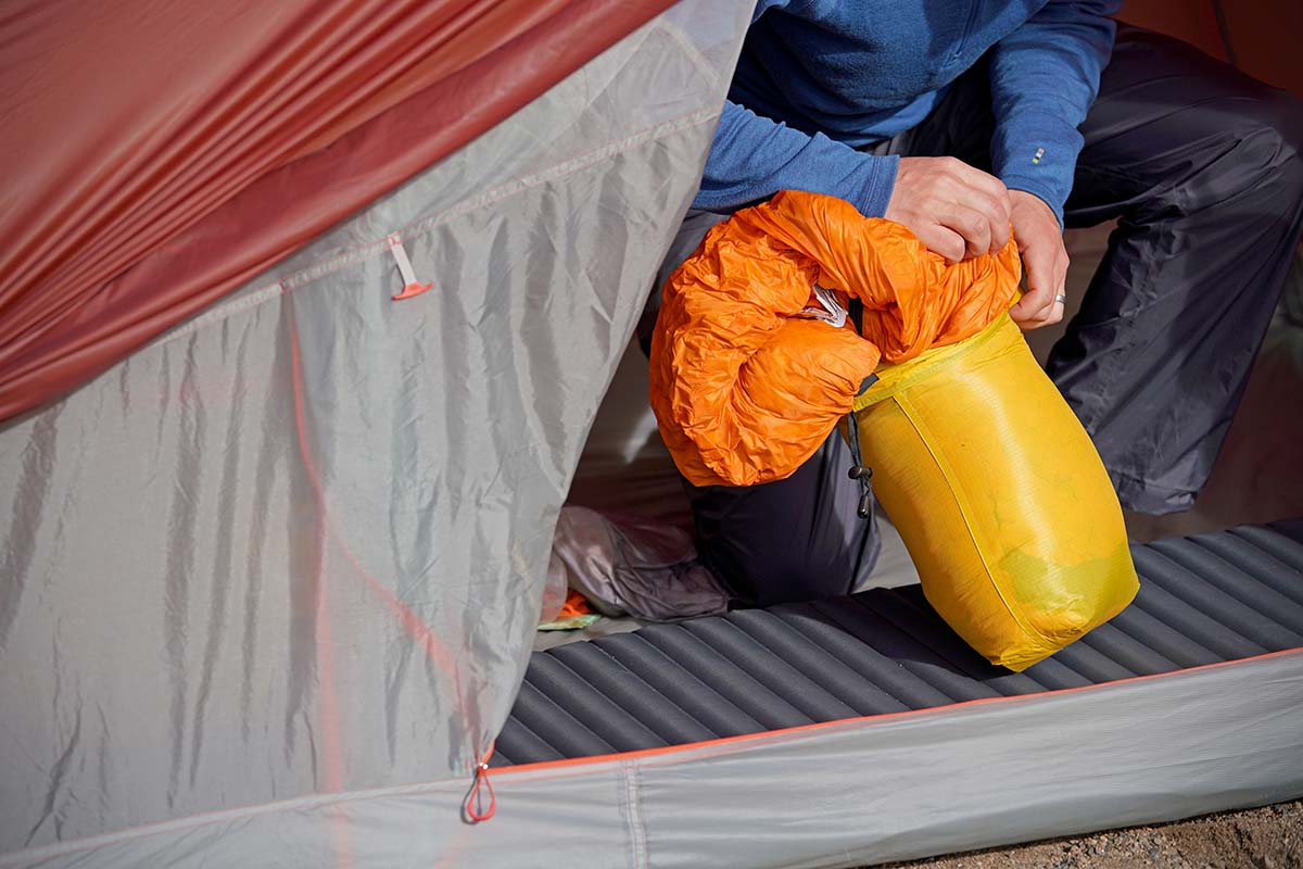 Best Backpacking Sleeping Bags of 2023  GearJunkie