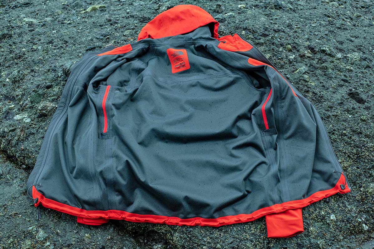 Softshell jacket (The North Face Apex Flex GTX fabric thickness)