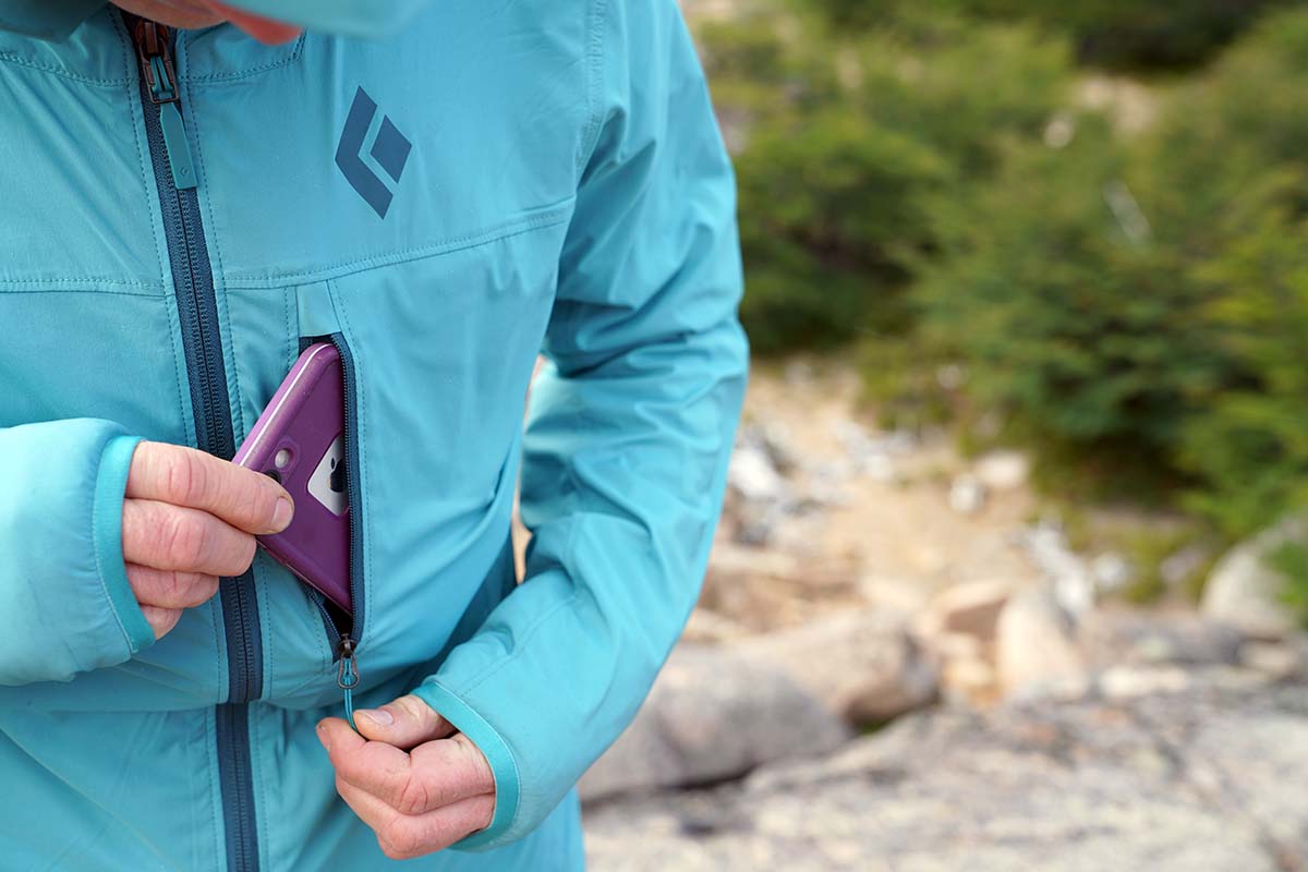 Black Diamond Alpine Start Hoody (putting phone in chest pocket)