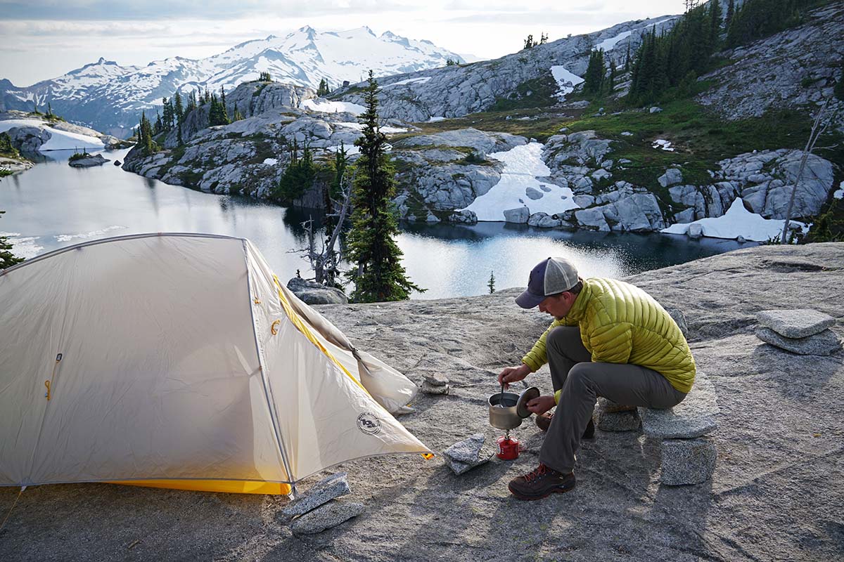 Backpacking stove (cooking in pot)