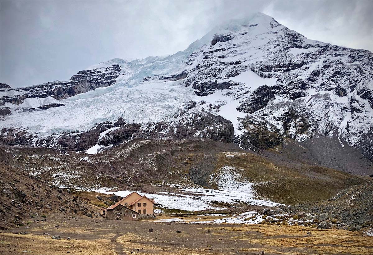 Mountain lodge (Ausangate Trek)