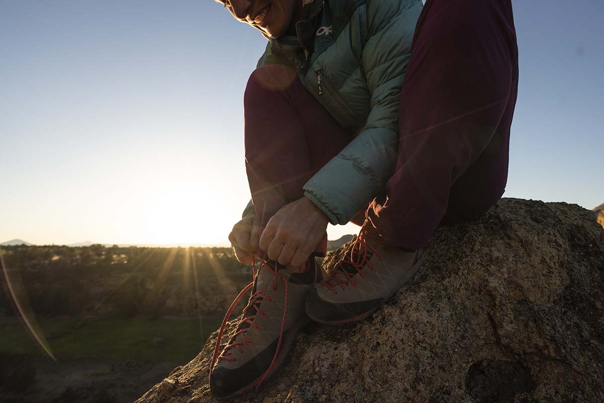 Scarpa Crux lacing (How to Choose an Approach Shoe)