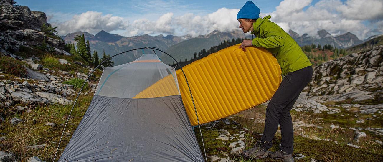 Therm-a-Rest NeoAir XLite NXT (putting inside tent)