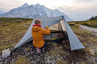 Durston X-Mid 1 trekking pole shelter (adjusting door in mountains)