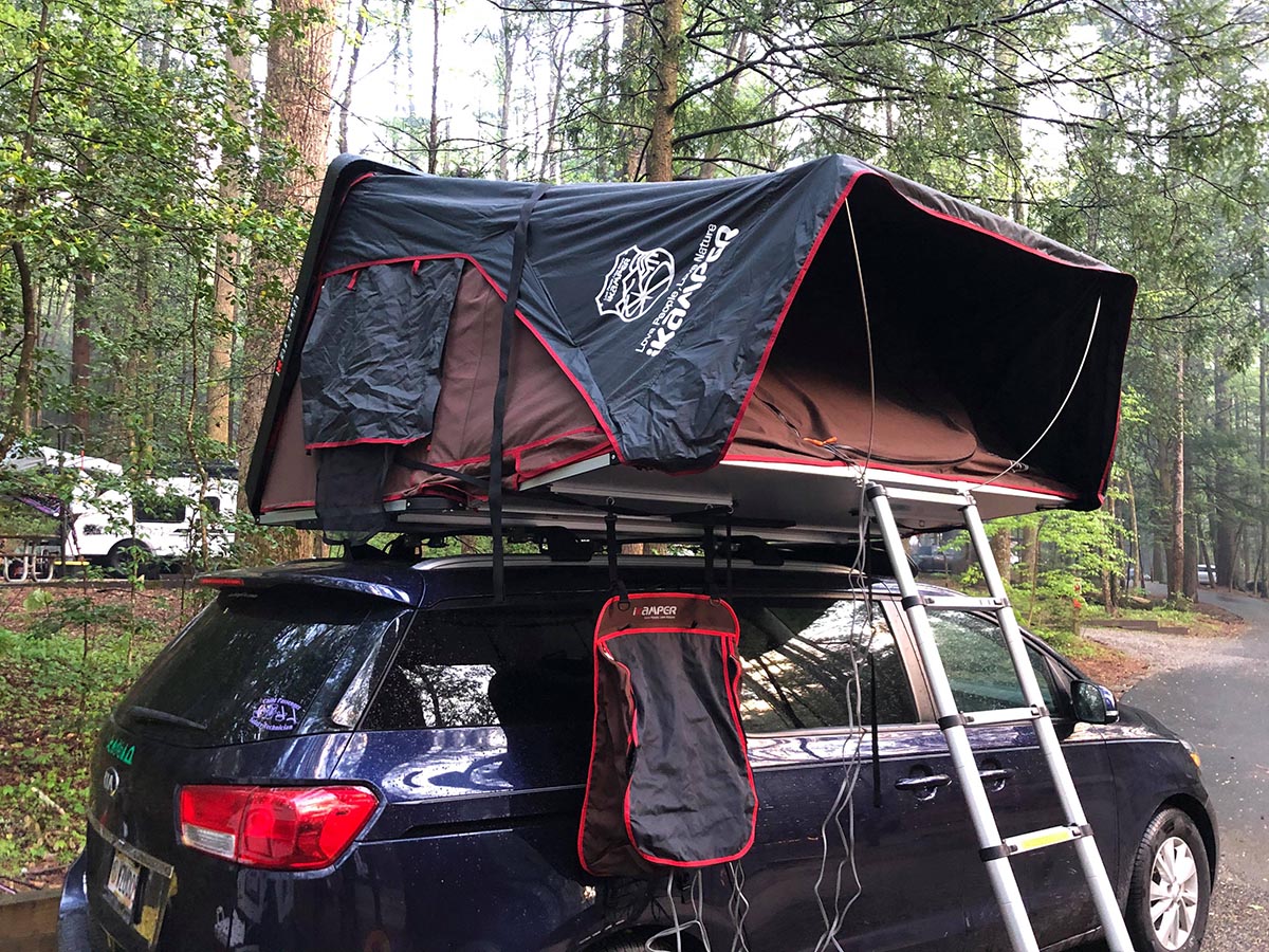 Rooftop tent (testing iKamper Skycamp on mini van)